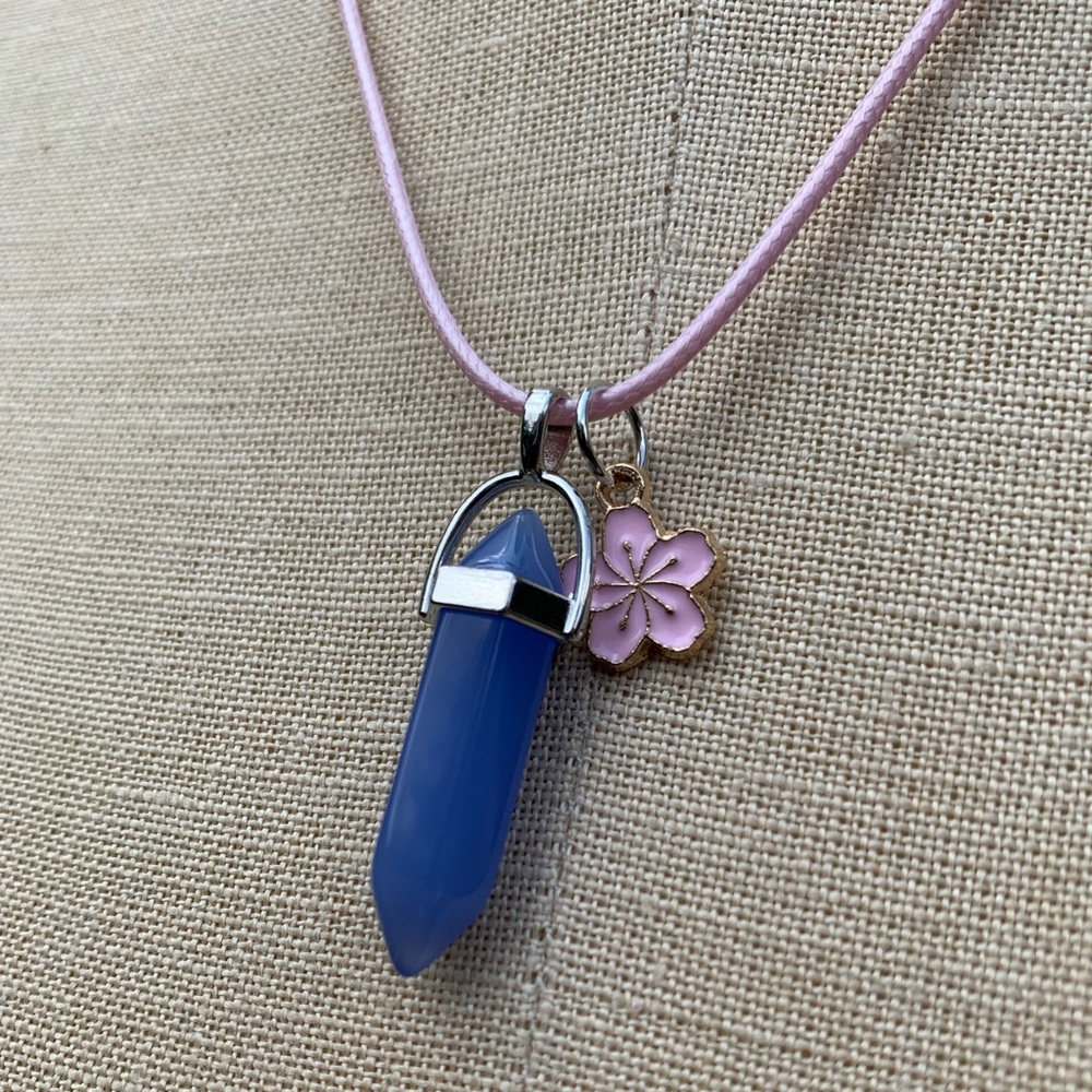Handmade Periwinkle Crystal Amulet Necklace & Cherry Blossom 🌸 Flower Charm - Picture 6 of 7